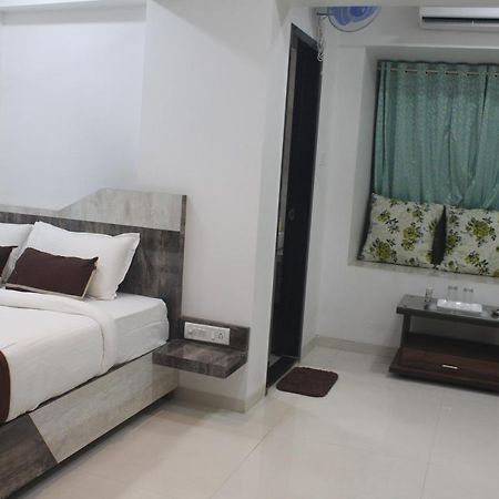 Hotel Park Inn Andheri West Мумбаї Екстер'єр фото