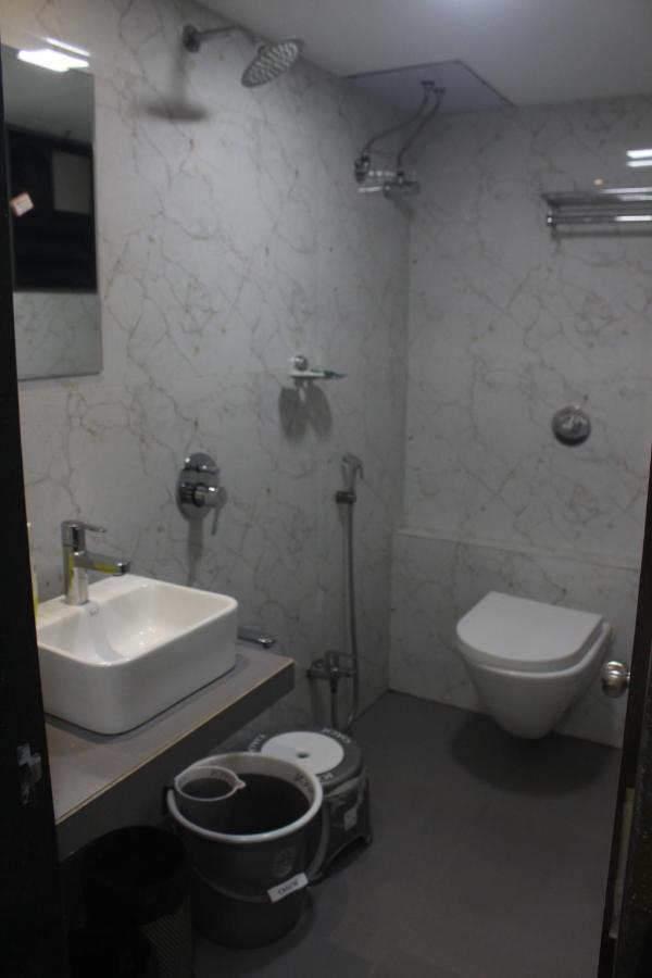 Hotel Park Inn Andheri West Мумбаї Екстер'єр фото